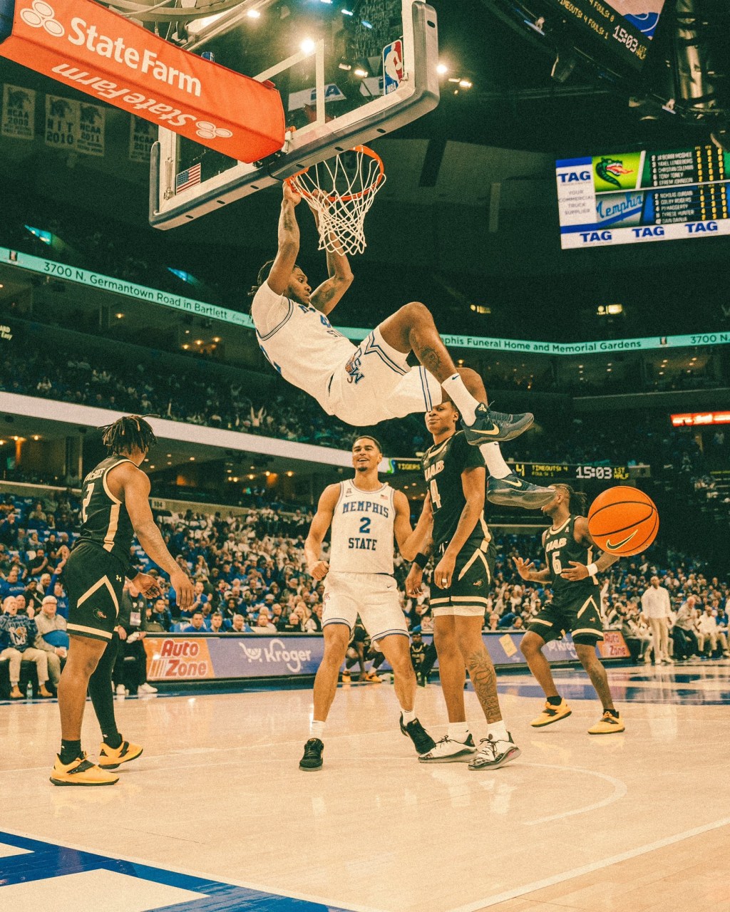 #24 Memphis State dominates rival UAB&nbsp;100-77