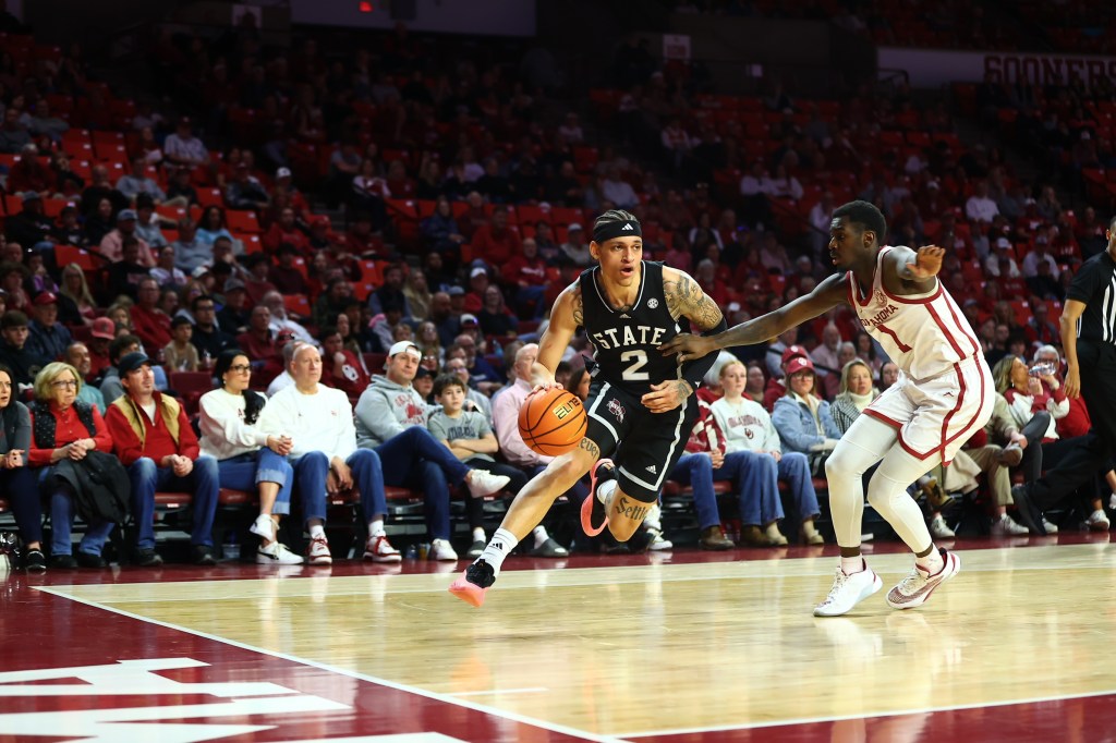 Oklahoma stuns #21 Mississippi State&nbsp;93-87
