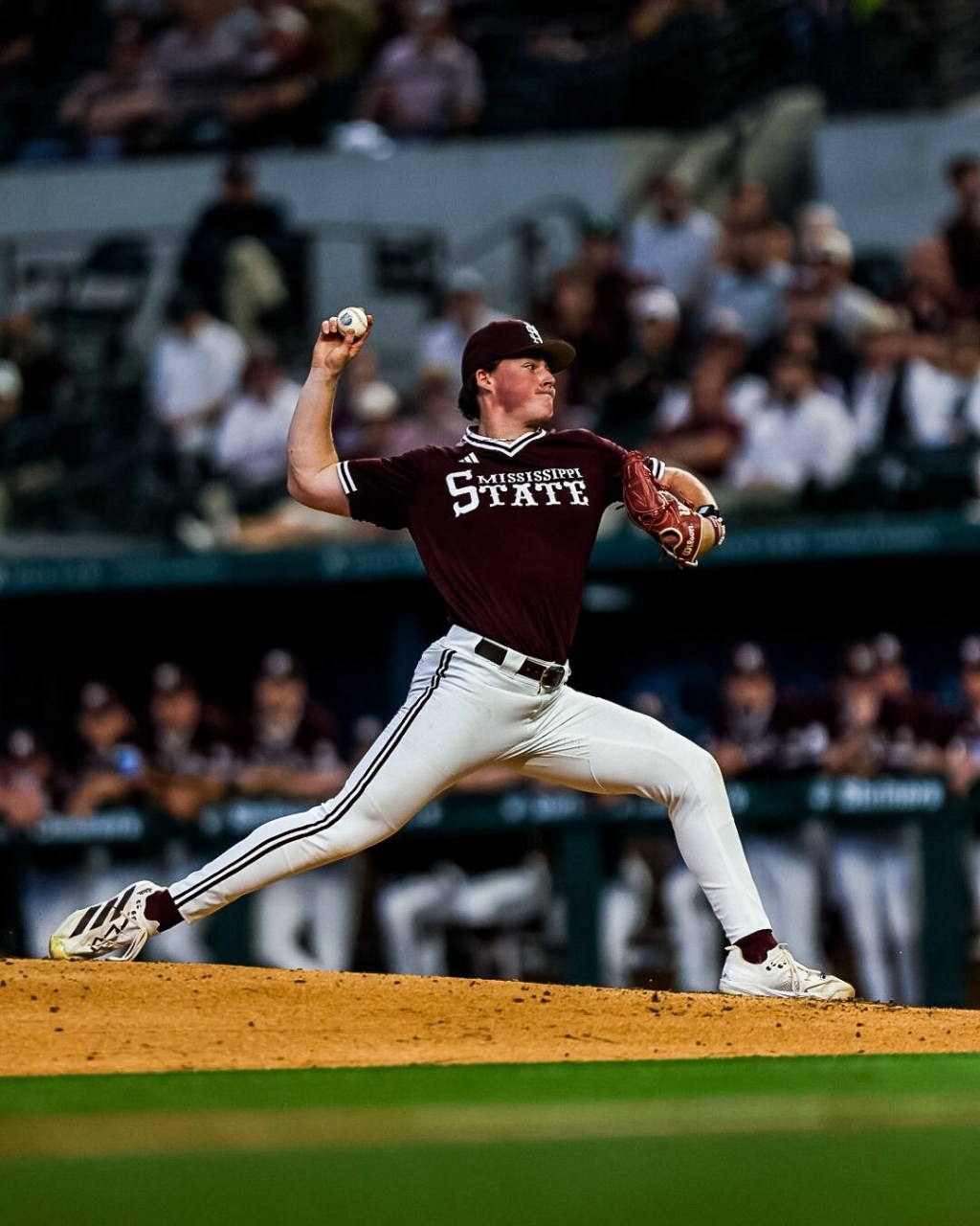 #4 Mississippi State opens the Amegy Bank College Baseball Classic with an 8-4 victory over Arizona State, improving to 10-0 on the season