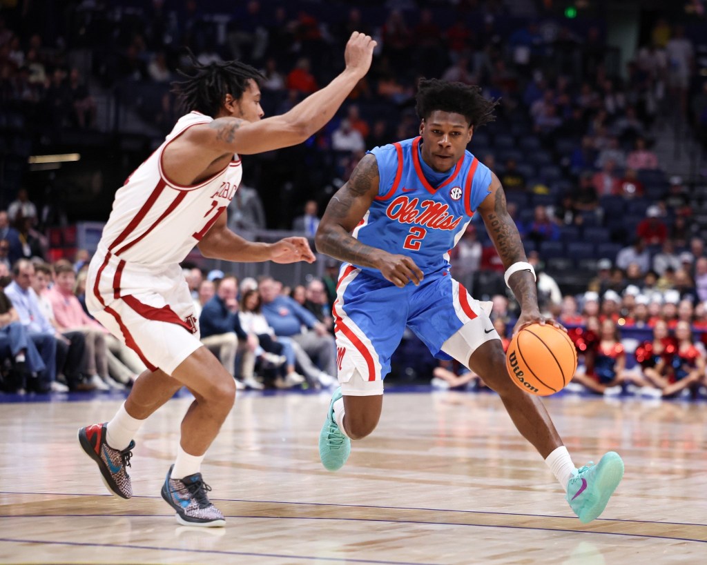 Rebels see the 2025-2026 season come to an end, as they fall to Arkansas 93-90 in OT